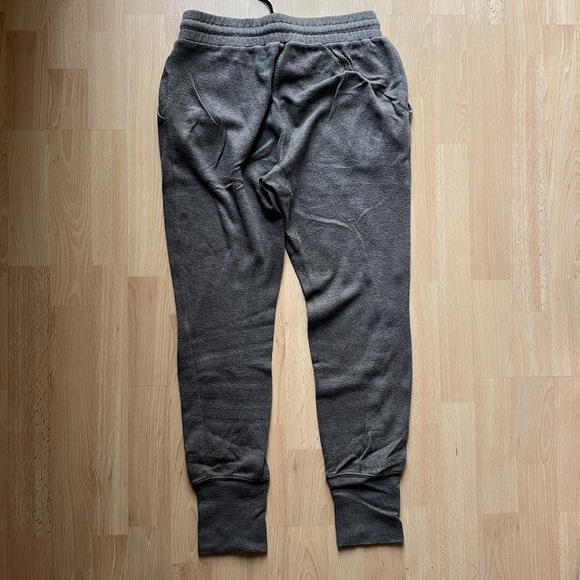Wilfred Free Tapered Sweatpants - Neutral brown - Picture 2 of 7